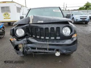 2016 Jeep Patriot High Altitude with VIN 1C4NJRFB1GD523644, listed as a Copart auction lot 58668995 with 77,179 mi miles and Salvage title. Bid and sale history available at DreamBid. Image 5.