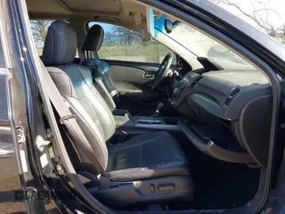 2015 Acura RDX Tech Pkg with VIN 5J8TB4H53FL010240, listed as a IAAI auction lot 42011132 with 267,712 mi miles. Bid and sale history available at carsss.com. Image 5.