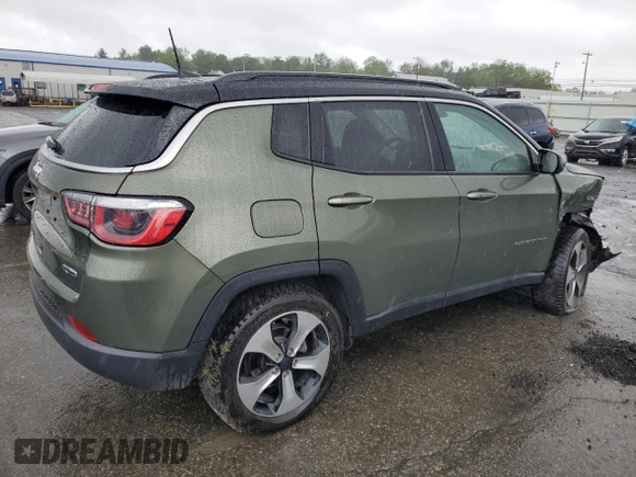 2019 Jeep Compass Latitude z VIN 3C4NJDBB8KT674296, wystawiony jako Copart lot #57901855 z przebiegiem 76 339 mil mil oraz Szkoda całkowita • Salvage title. Historia ofert i sprzedaży dostępna na DreamBid. Obrazek 3.