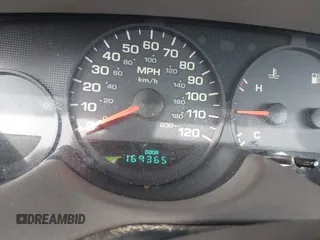 2001 Dodge Neon Highline z VIN 1B3ES46C31D156487, wystawiony jako IAAI lot #42105837 z przebiegiem 169 365 mil mil oraz . Historia ofert i sprzedaży dostępna na DreamBid. Obrazek 7.