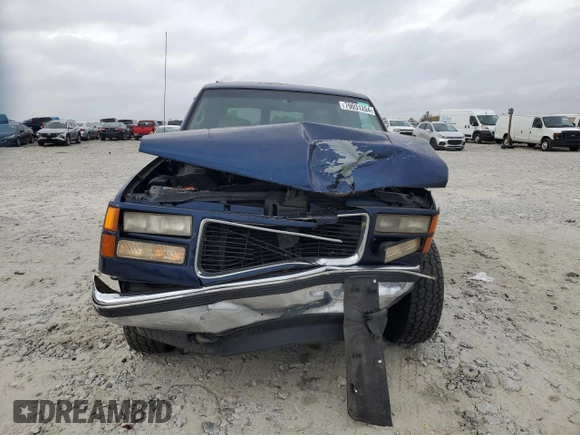 1997 GMC Suburban with VIN 3GKFK16R4VG519902, listed as a Copart auction lot 79031204 with 195,624 mi miles and Salvage Title. Bid and sale history available at DreamBid. Image 5.