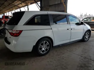 2013 Honda Odyssey EX-L with VIN 5FNRL5H61DB072367, listed as a Copart auction lot 56363435 with 137,513 mi miles and Clean Title. Bid and sale history available at DreamBid. Image 3.