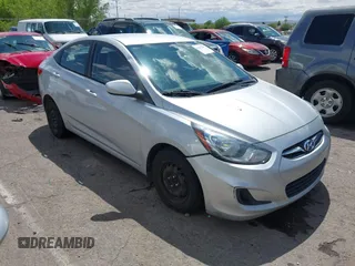 2014 Hyundai Accent GLS z VIN KMHCT4AE4EU612445, wystawiony jako IAAI lot #42217461 z przebiegiem 118 100 mil mil oraz . Historia ofert i sprzedaży dostępna na DreamBid. Obrazek 1.