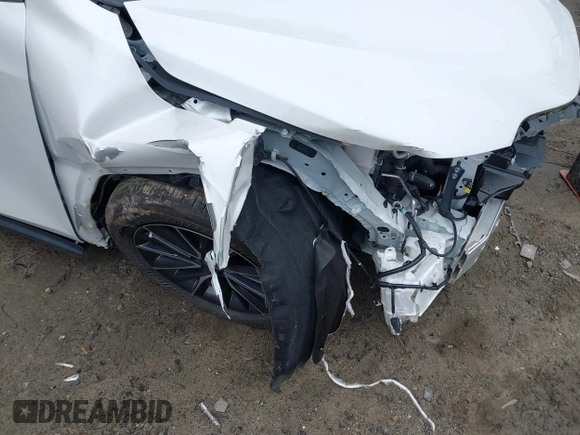 2024 Lexus NX 350 Premium z VIN 2T2GGCEZXRC052446, wystawiony jako IAAI lot #42538124 z przebiegiem 4 321 mil mil oraz . Historia ofert i sprzedaży dostępna na DreamBid. Obrazek 6.