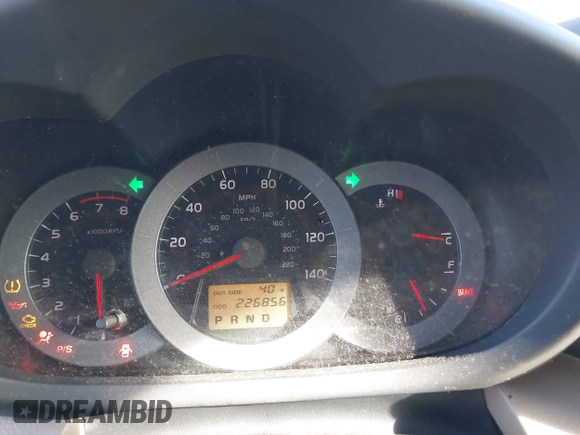 2007 Toyota RAV4 with VIN JTMBK33V176010040, listed as a IAAI auction lot 41737891 with 226,856 mi miles. Bid and sale history available at carsss.com. Image 7.