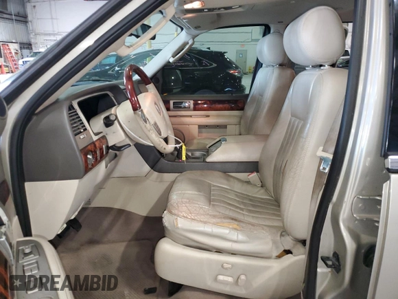 2004 Lincoln Navigator Luxury with VIN 5LMFU27R44LJ21559, listed as a Copart auction lot 74971914 with 179,213 mi miles and Salvage Title. Bid and sale history available at carsss.com. Image 7.