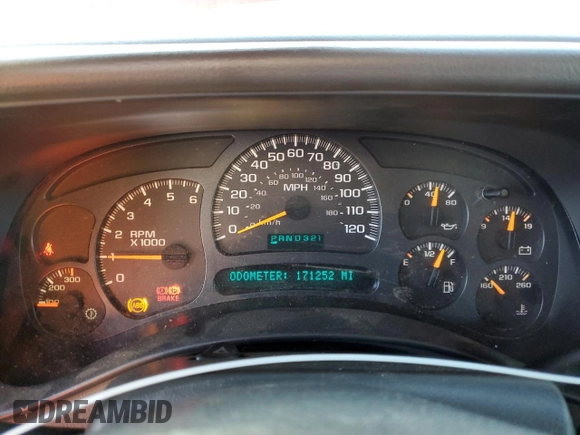 2003 GMC Sierra 2500HD SLE z VIN 1GTHK29U63E338962, wystawiony jako Copart lot #50282165 z przebiegiem 171 252 mil mil oraz Czysty tytuł • Clean title. Historia ofert i sprzedaży dostępna na DreamBid. Obrazek 9.
