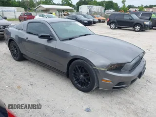 2014 Ford Mustang V6 с VIN 1ZVBP8AM1E5258913, выставлен на аукционе IAAI как лот 42337886 с пробегом 98 958 миль миль и . История ставок и продаж доступна на DreamBid. Изображение 1.