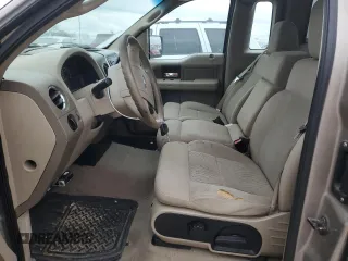 2004 Ford F-150 XL with VIN 1FTRF14544NB37582, listed as a Copart auction lot 84942244 with 280,603 mi miles and Clean Title. Bid and sale history available at DreamBid. Image 7.