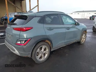 2022 Hyundai Kona SEL with VIN KM8K6CAB1NU828823, listed as a IAAI auction lot 41178743 with 43,755 mi miles and . Bid and sale history available at carsss.com. Image 4.