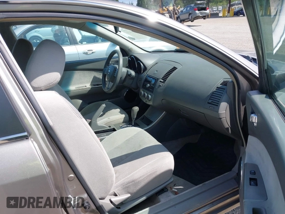 2005 Nissan Altima S with VIN 1N4AL11D75C372806, listed as a IAAI auction lot 42731445 with 158,925 mi miles and . Bid and sale history available at DreamBid. Image 5.