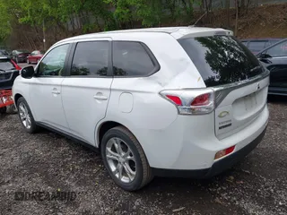 2014 Mitsubishi Outlander SE z VIN JA4AD3A37EZ015188, wystawiony jako IAAI lot #42281043 z przebiegiem 116 876 mil mil oraz . Historia ofert i sprzedaży dostępna na DreamBid. Obrazek 3.