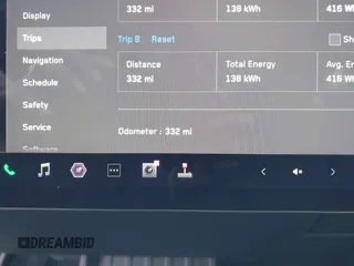 2024 Tesla Cybertruck z VIN 7G2CEHED6RA042416, wystawiony jako IAAI lot #41324245 z przebiegiem 332 mil mil oraz . Historia ofert i sprzedaży dostępna na DreamBid. Obrazek 7.