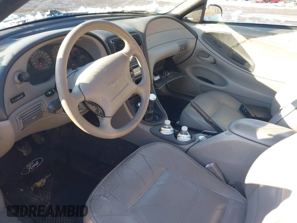 2000 Ford Mustang with VIN 1FAFP4449YF255044, listed as a IAAI auction lot 41534325 with 116,614 mi miles. Bid and sale history available at carsss.com. Image 5.