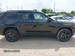 2024 Jeep Grand Cherokee Limited with VIN 1C4RJHBG9RC168955, listed as a IAAI auction lot 42032904 with 7,496 mi miles and . Bid and sale history available at DreamBid. Image 14.