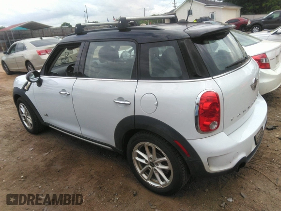 2015 MINI Cooper Countryman S with VIN WMWZC5C51FWP48214, listed as a IAAI auction lot 42102174 with 181,917 mi miles. Bid and sale history available at carsss.com. Image 3.