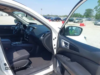 2020 Nissan Pathfinder SV with VIN 5N1DR2BN0LC580649, listed as a IAAI auction lot 42805567 with 107,896 mi miles and . Bid and sale history available at DreamBid. Image 5.