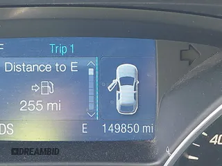 2013 Ford Escape SE с VIN 1FMCU0GX0DUD08753, выставлен на аукционе IAAI как лот 41674828 с пробегом 149 850 миль миль и . История ставок и продаж доступна на DreamBid. Изображение 16.
