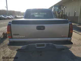 2006 GMC Sierra 1500 SLT with VIN 2GTEK13Z761277452, listed as a Copart auction lot 53755255 with 194,655 mi miles and Clean Title. Bid and sale history available at carsss.com. Image 6.