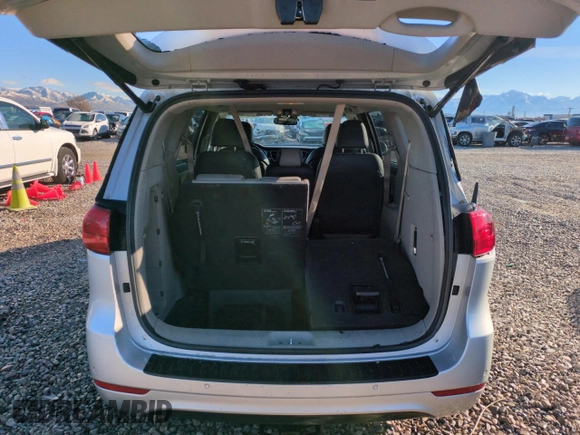 2016 Kia Sedona SX with VIN KNDMC5C17G6107578, listed as a Copart auction lot 86427054 with 156,254 mi miles and Salvage Title. Bid and sale history available at carsss.com. Image 6.