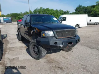 2005 Ford F-150 XLT with VIN 1FTRW12W85KF10850, listed as a IAAI auction lot 42066441 with 226,803 mi miles. Bid and sale history available at carsss.com. Image 1.
