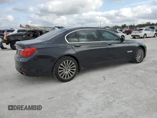2009 BMW 7 Series 750Li with VIN WBAKB83509CY59929, listed as a Copart auction lot 45330245 with 117,156 mi miles and Salvage Title. Bid and sale history available at DreamBid. Image 3.