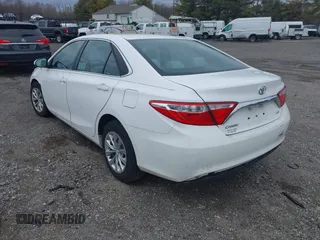 2015 Toyota Camry XLE with VIN 4T4BF1FK0FR479688, listed as a IAAI auction lot 41717801 with 131,365 mi miles. Bid and sale history available at carsss.com. Image 3.