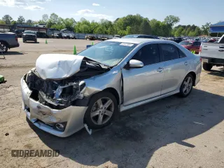2014 Toyota Camry L with VIN 4T1BF1FK1EU841049, listed as a Copart auction lot 51947985 with 138,129 mi miles and Salvage Title. Bid and sale history available at carsss.com. Image 1.