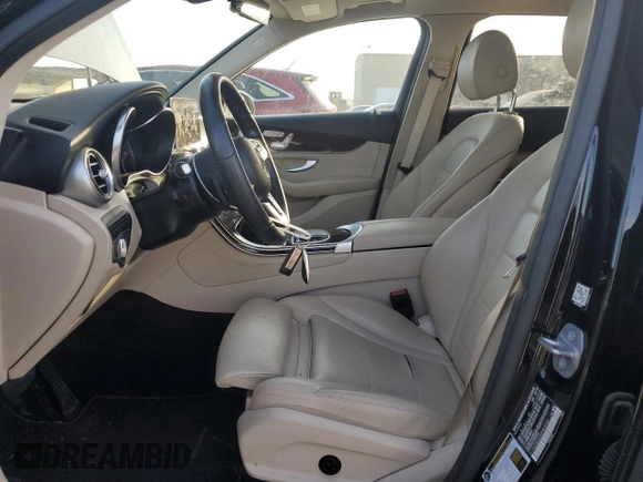 2021 Mercedes-Benz GLC 300 with VIN W1N0G8DB2MF869765, listed as a Copart auction lot 49592695 with 91,682 mi miles and Clean title. Bid and sale history available at DreamBid. Image 7.