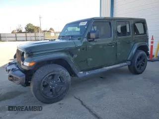 2021 Jeep Wrangler Unlimited Sahara Altitude z VIN 1C4HJXEN8MW736426, wystawiony jako Copart lot #50145245 z przebiegiem 30 938 mil mil oraz Szkoda całkowita • Salvage title. Historia ofert i sprzedaży dostępna na DreamBid. Obrazek 1.
