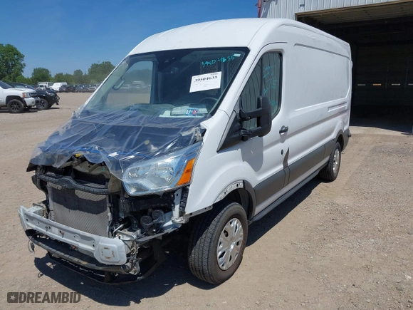 2016 Ford Transit Van with VIN 1FTYE2CM2GKB48597, listed as a IAAI auction lot 39504635 with 206,433 mi miles. Bid and sale history available at carsss.com. Image 18.