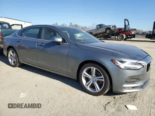 2018 Volvo S90 Momentum with VIN LVY102AK5JP049700, listed as a Copart auction lot 41917964 with 53,120 mi miles. Bid and sale history available at carsss.com. Image 4.