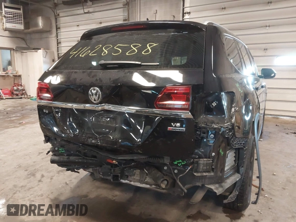 2019 Volkswagen Atlas SE with VIN 1V2LR2CAXKC599542, listed as a IAAI auction lot 41628588 with 59,377 mi miles and . Bid and sale history available at DreamBid. Image 18.