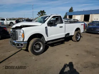2023 Ford F-250 XL z VIN 1FTBF2BA6PEC76544, wystawiony jako Copart lot #78219454 z przebiegiem 9309 mil mil oraz Tytuł czysty. Historia ofert i sprzedaży dostępna na DreamBid. Obrazek 1.