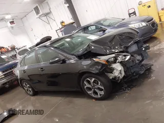 2019 Kia Forte LXS с VIN 3KPF24AD1KE017574, выставлен на аукционе IAAI как лот 42326500 с пробегом 71 630 миль миль и . История ставок и продаж доступна на DreamBid. Изображение 14.