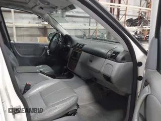 2000 Mercedes-Benz M 320/430/500 с VIN 4JGAB54E2YA166846, выставлен на аукционе IAAI как лот 41744657 с пробегом 226 711 миль миль и . История ставок и продаж доступна на DreamBid. Изображение 5.