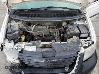 2007 Chrysler Town & Country with VIN 1A8GJ45R07B221793, listed as a Copart auction lot 77323894 with 221,573 mi miles and Salvage Title. Bid and sale history available at DreamBid. Image 12.