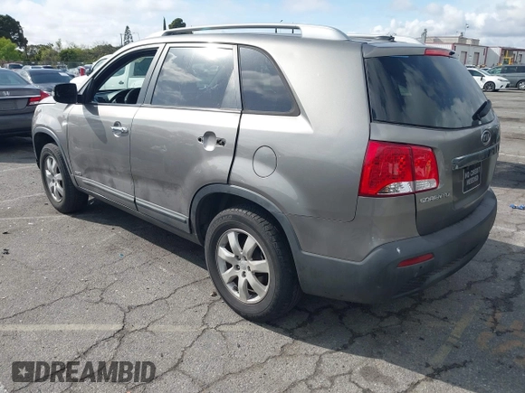 2011 Kia Sorento LX with VIN 5XYKTDA10BG061974, listed as a IAAI auction lot 41924081 with 148,856 mi miles. Bid and sale history available at carsss.com. Image 3.