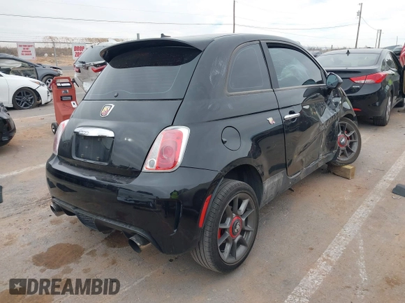 2012 FIAT 500 Abarth z VIN 3C3CFFFH3CT381608, wystawiony jako IAAI lot #41432123 z przebiegiem 116 920 mil mil oraz . Historia ofert i sprzedaży dostępna na DreamBid. Obrazek 4.