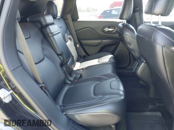 2015 Jeep Cherokee Limited with VIN 1C4PJMDS9FW711040, listed as a IAAI auction lot 41904050 with 137,742 mi miles. Bid and sale history available at carsss.com. Image 8.