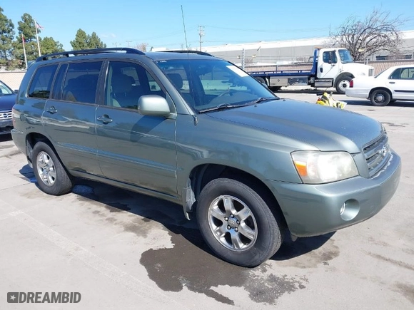 2004 Toyota Highlander with VIN JTEEP21A640056420, listed as a IAAI auction lot 41759494 with 299,800 mi miles. Bid and sale history available at carsss.com. Image 1.