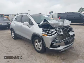 2019 Chevrolet Trax LT z VIN KL7CJLSB5KB848938, wystawiony jako IAAI lot #42295984 z przebiegiem 104 813 mil mil oraz . Historia ofert i sprzedaży dostępna na DreamBid. Obrazek 1.