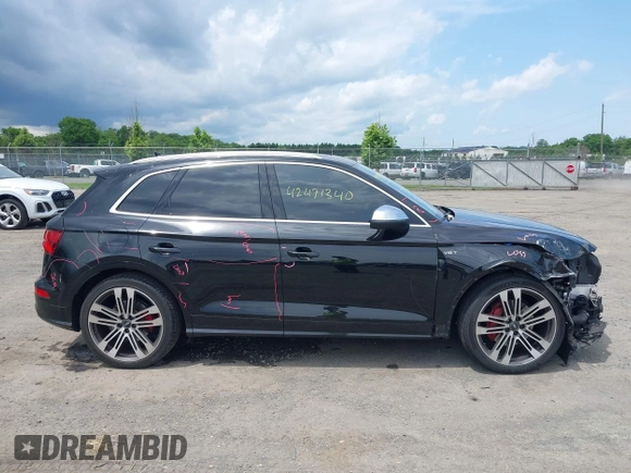 2018 Audi SQ5 Premium Plus z VIN WA1A4AFYXJ2169180, wystawiony jako IAAI lot #42471340 z przebiegiem 57 235 mil mil oraz . Historia ofert i sprzedaży dostępna na DreamBid. Obrazek 13.