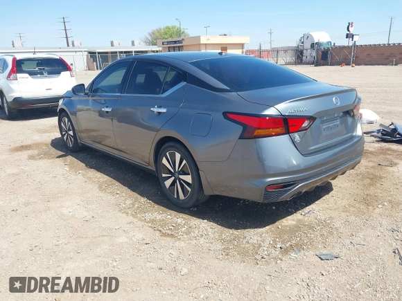 2019 Nissan Altima 2.5 SV with VIN 1N4BL4DV0KC175997, listed as a IAAI auction lot 41884416 with 92,969 mi miles. Bid and sale history available at carsss.com. Image 3.