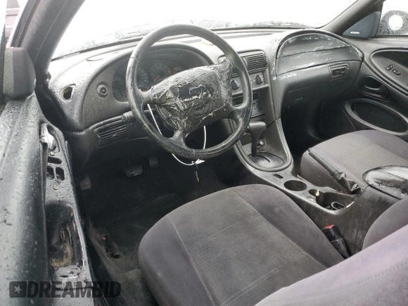 2002 Ford Mustang Standard with VIN 1FAFP40472F133621, listed as a Copart auction lot 43158735 with 0 mi miles and Clean Title. Bid and sale history available at carsss.com. Image 8.