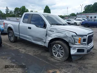 2018 Ford F-150 XL z VIN 1FTEX1CP5JKC08056, wystawiony jako IAAI lot #42511758 z przebiegiem 97 721 mil mil oraz . Historia ofert i sprzedaży dostępna na DreamBid. Obrazek 1.