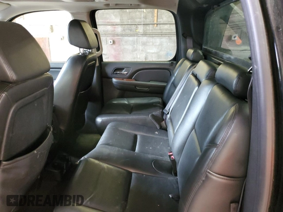 2009 Chevrolet Avalanche LTZ z VIN 3GNFK32099G228064, wystawiony jako Copart lot #55728085 z przebiegiem 162 389 mil mil oraz Szkoda całkowita • Salvage title. Historia ofert i sprzedaży dostępna na DreamBid. Obrazek 10.