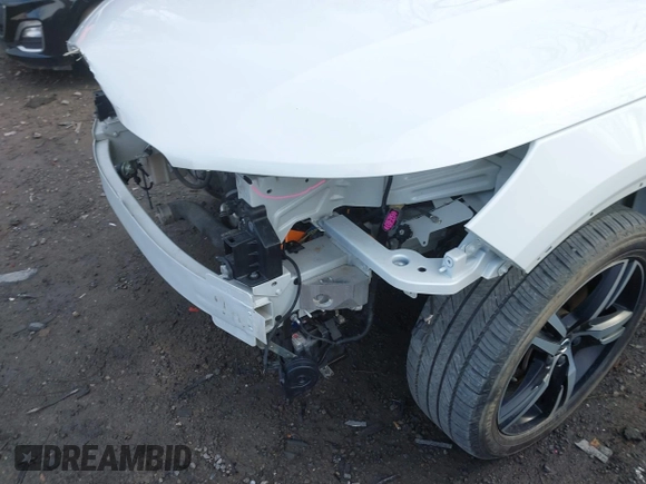 2021 Volvo XC40 R-Design with VIN YV4162UM6M2402320, listed as a IAAI auction lot 41849873 with 78,526 mi miles and . Bid and sale history available at carsss.com. Image 21.