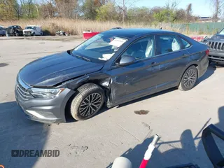 2021 Volkswagen Jetta S z VIN 3VWC57BU7MM050305, wystawiony jako IAAI lot #41937263 z przebiegiem 41 241 mil mil oraz . Historia ofert i sprzedaży dostępna na DreamBid. Obrazek 18.