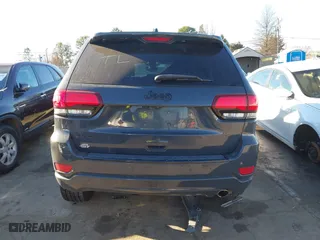 2018 Jeep Grand Cherokee Laredo E with VIN 1C4RJFAGXJC147400, listed as a IAAI auction lot 41358662 with 97,184 mi miles. Bid and sale history available at carsss.com. Image 17.